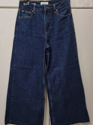 Bershka jeans new, size 34, blue