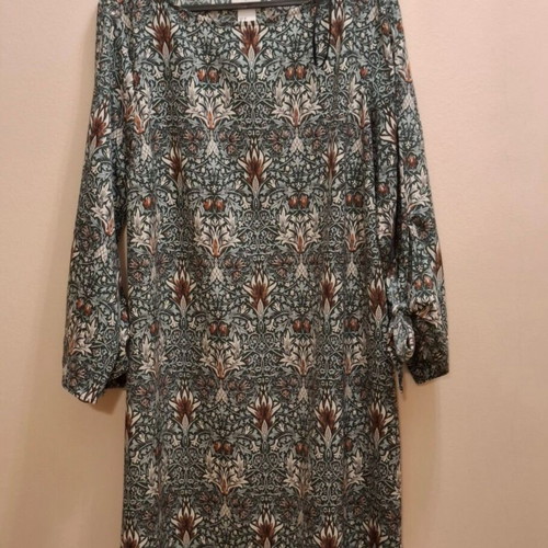 H&M dress new, multicolored with green details, size M