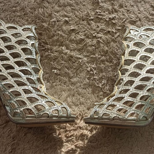 Silver high heels size 38 new with zipper