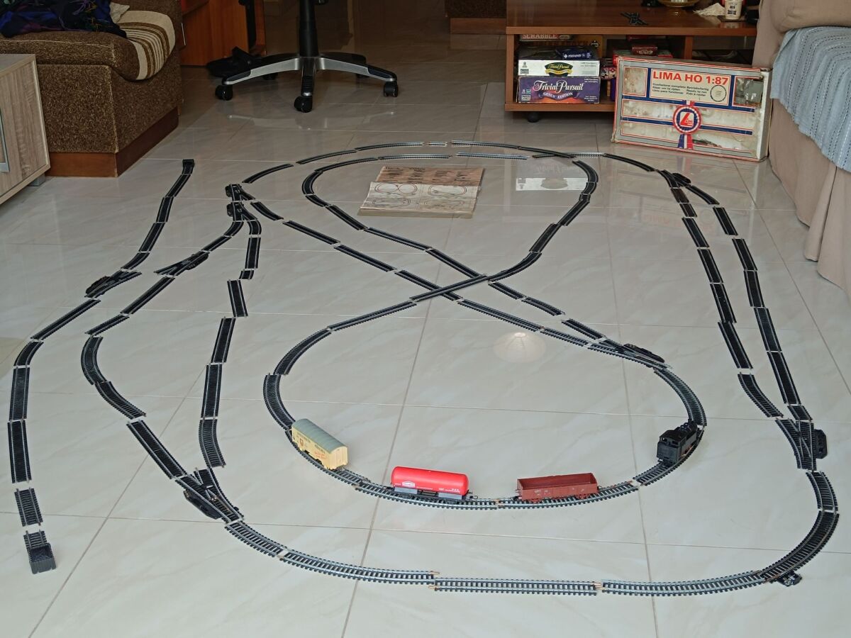 Lima HO Train used with complete… - € 400,00 - Vendora.cy