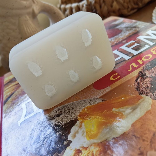 Silicone raspberry mold for baking