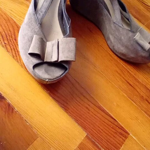 Stonefly gray sandals size 37 like new