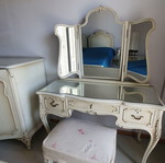 Vanity with stool like new