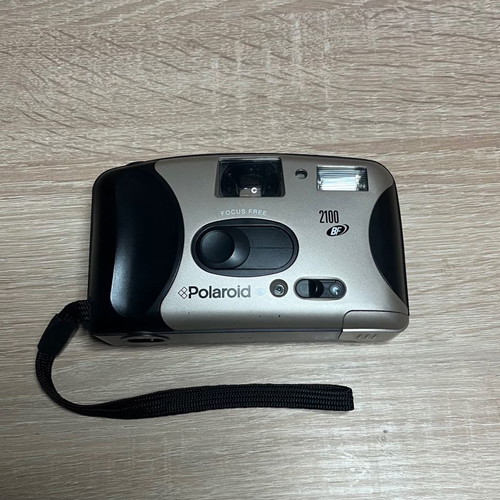 Polaroid camera used, old model