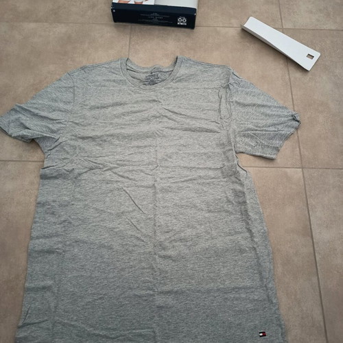 Tommy Hilfiger T Shirt new, men's size L, gray