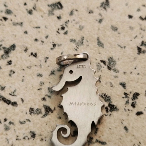 Seahorse pendant unisex stainless steel with zirconia like new