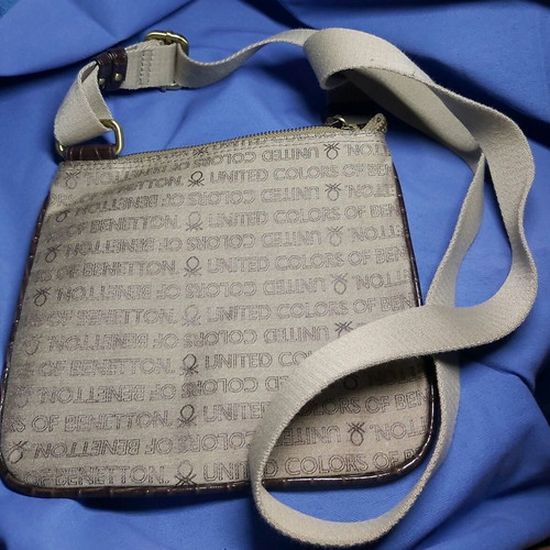 Benetton beige shoulder bag like new
