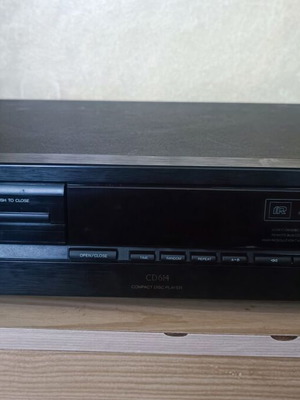 Philips CD player CD 614 like new
