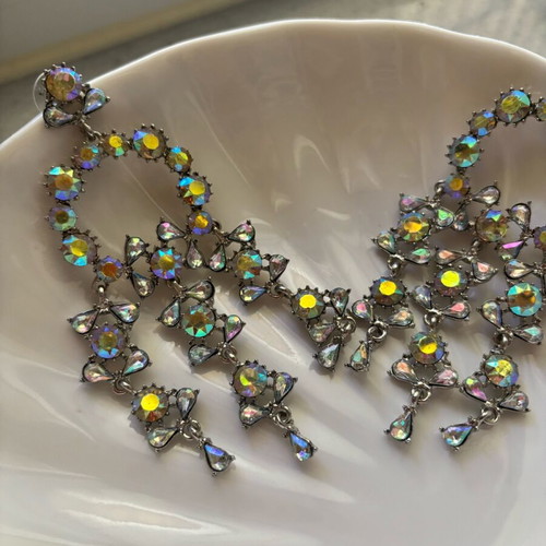 Dangling earrings new