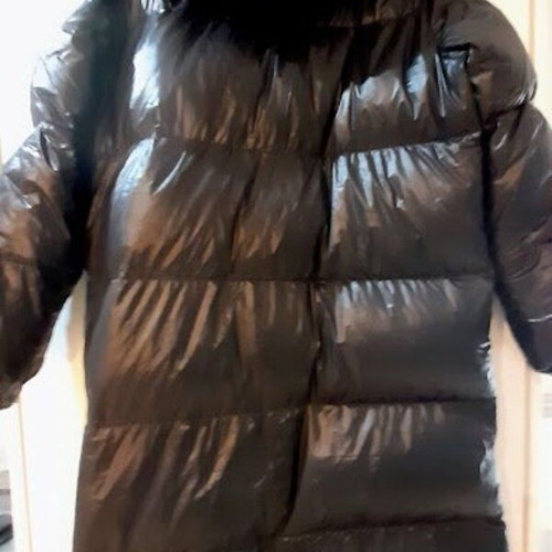 Long winter jacket size L like new, black