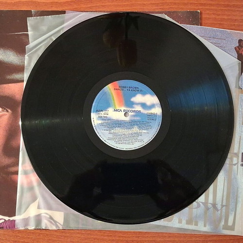 Bobby Brown Dance..yahoo know it! record like new, pop