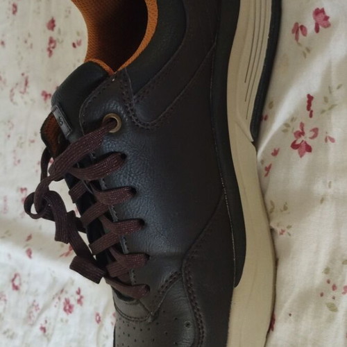 Skechers shoes brown, like new, size 42