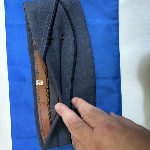Dikocho Smhnitis with Scarf like new