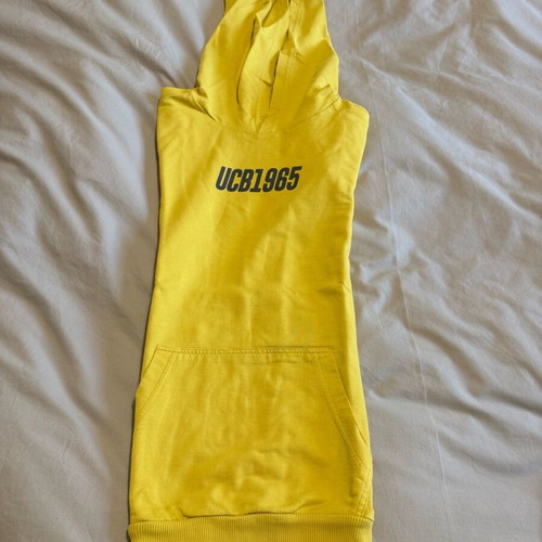 Benetton yellow hoodie shirt like new size M