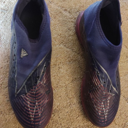Adidas football shoes used, size 40, pink and purple