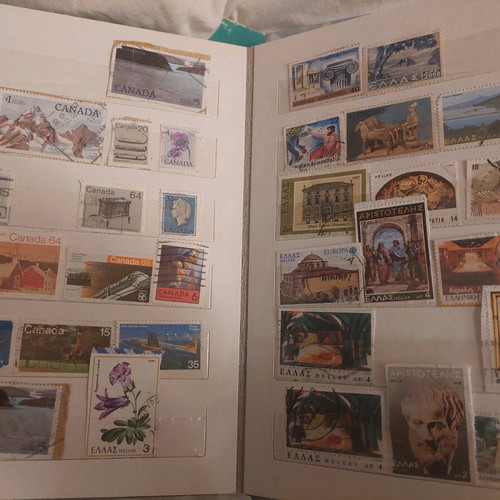 Stamp collection like new, about 1100 mixed Greek and foreign