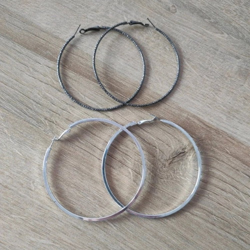 Large hoop earrings set 2 pairs like new, silver and black hammered