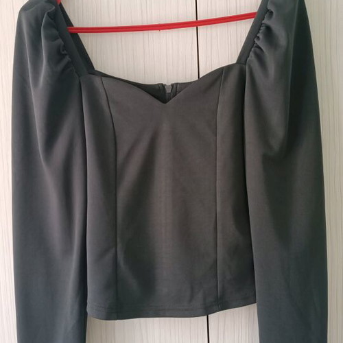 Dazy women's blouse long-sleeve with zipper like new, gray