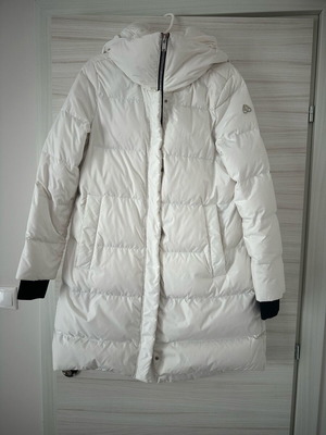 Moose Knuckles Power Puff white women's parka L like new
