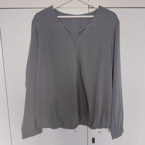 Bonprix blouse with v-neck and crisscross neckline like new, size L/XL, grey-purple