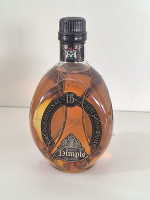 Dimple Deluxe Blended Scotch Whisky 15 Years New