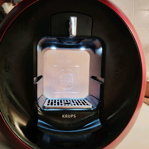 Krups Dolce Gusto Espresso Cappuccino Machine like new with capsules