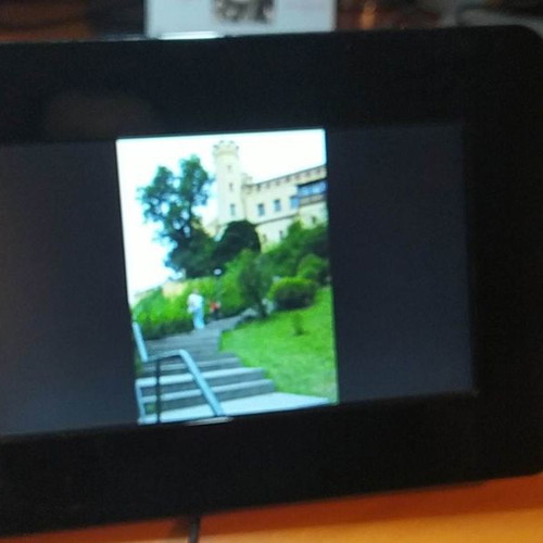 Photo player για φωτογραφίες Samsung SPF-71ES καινούργιο