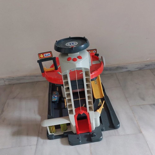 Elc toy car parking used with free toy cars