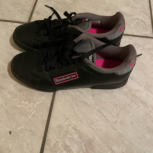 Reebok women's athletic shoes like new, black and pink, size 37