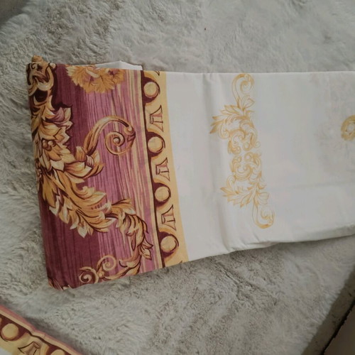 Bed sheets new with top sheet, bottom sheet and pillowcases