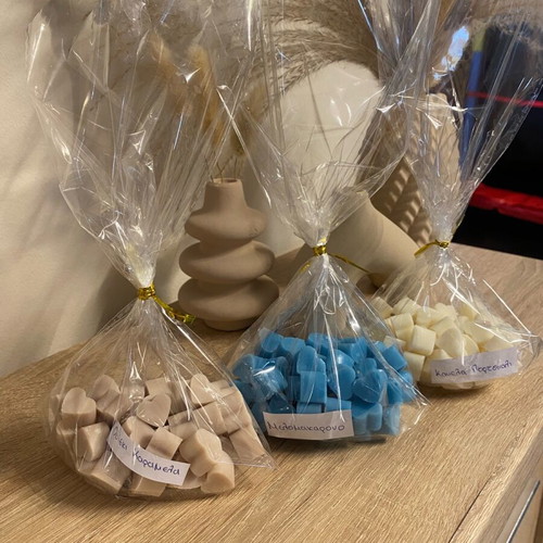 Wax melts new, pack of 50 pieces with scents and colors