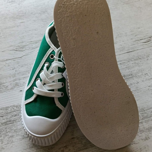 Sneakers new green sports style, size 38