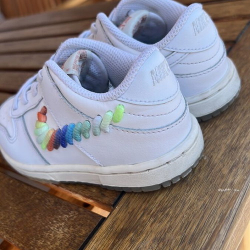 Nike Dunk Low athletic shoes used, size 27, white