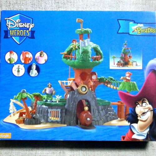 Tree House Peter Pan Pirates Disney Heroes Famosa vintage sealed new