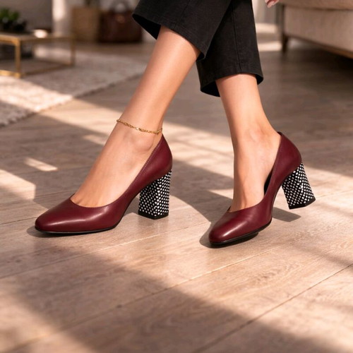 Evangelia Drosi leather pumps like new, burgundy with polka dot heel size 40
