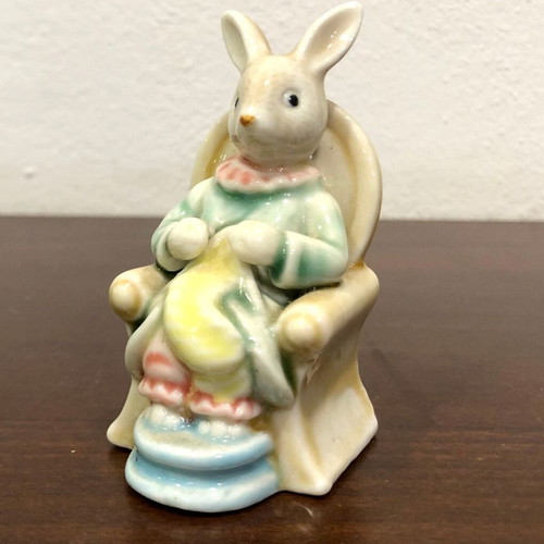 Vintage porcelain figures by Albert Kessler, set of 3, like new