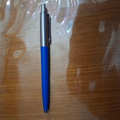 Parker pen used, blue light blue