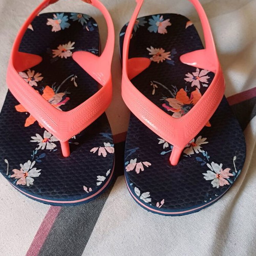 slippers gap 22-23