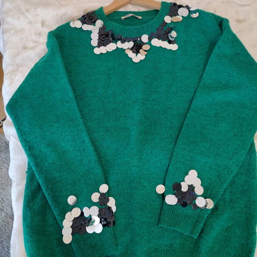 Bill Cost sweater like new, green with sequins