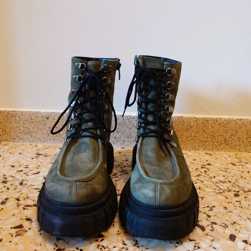 Vassilis Tsitsivas Edra boots green suede like new, size 37