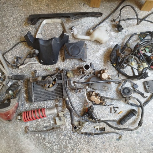 Honda CBR 125 injection used spare parts from 5 to 20 euros
