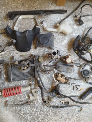 Honda CBR 125 injection used spare parts from 5 to 20 euros