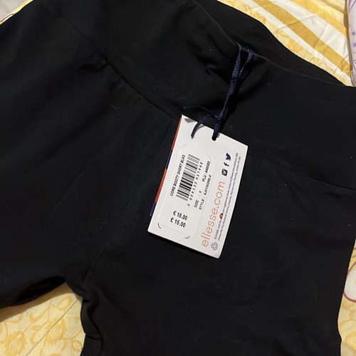 Ellesse biker shorts new, size XS