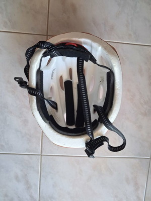 Pink adjustable children's helmet
