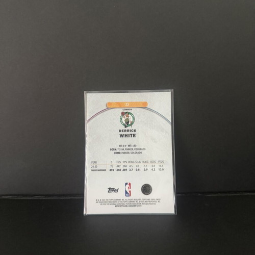 Topps 2025-26 Finest Oil Spill Derrick White #23 Celtics card new