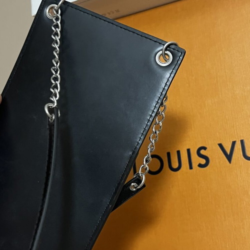 Thierry Mugler Leather Phonebag like new, crossbody black