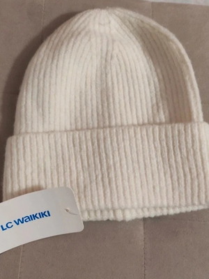 Waikiki Beanie new, white, one size