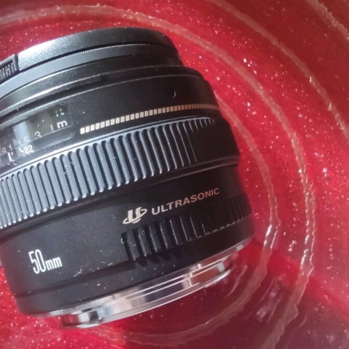 Canon Ultrasonic EF 50mm f/1.4 lens like new