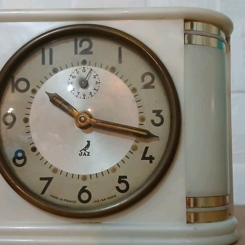 JAZ French table clock 1960 used with minor cracks