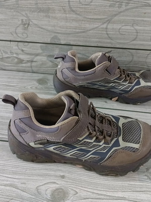 Merrell Waterproof Contragrip kids' sneakers size 33